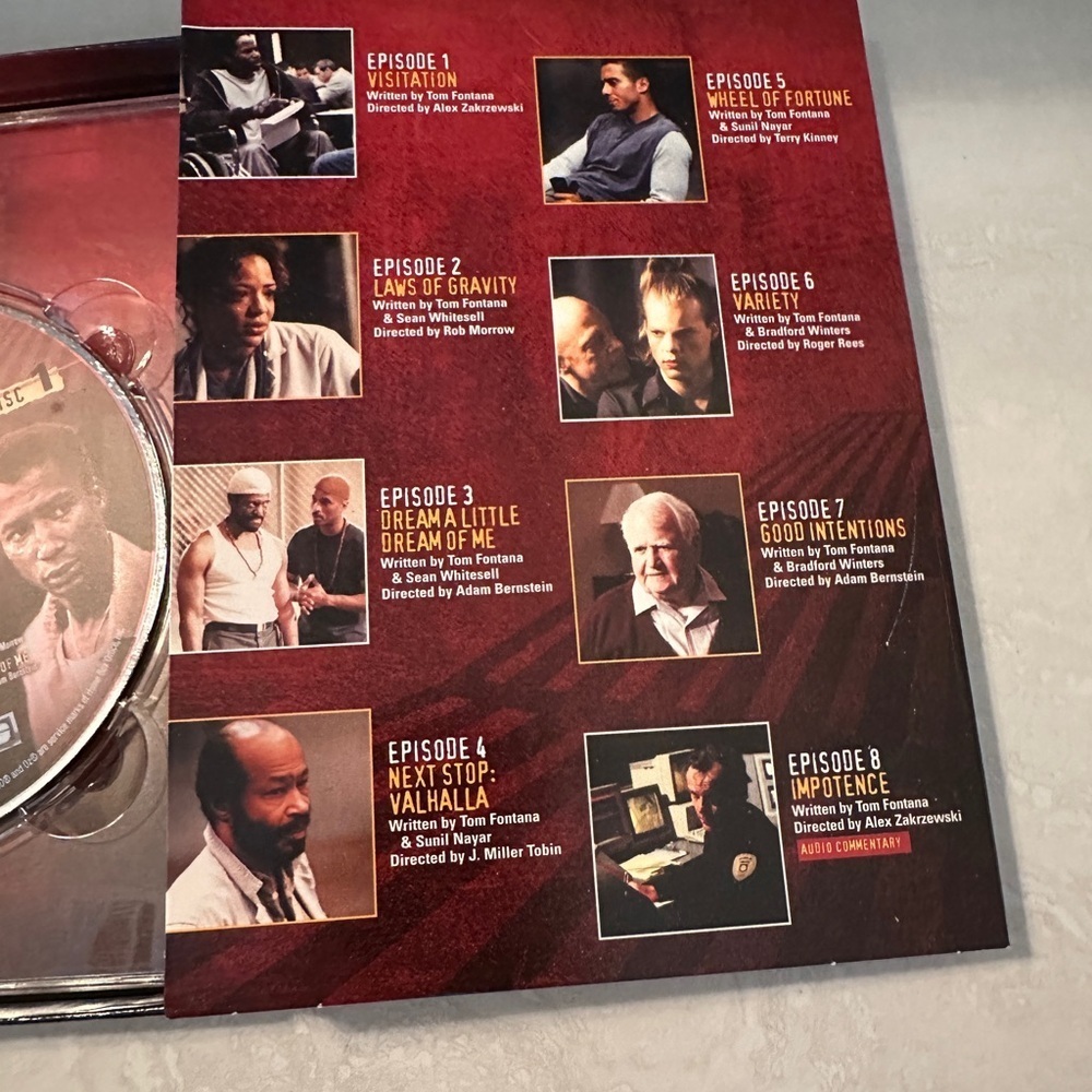 Oz - The Complete Fifth Season (DVD, 2005, 3-Disc Set) - Picture 4 of 5